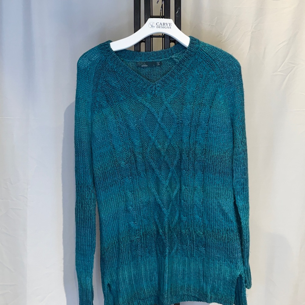 Prana Teal V-Neck Sweater‎